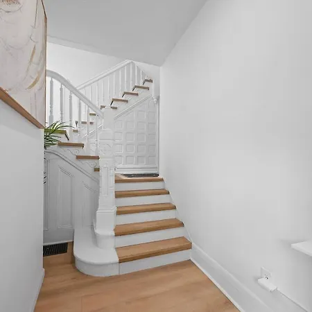 Shadyside, Central !4 Stylish And Central Studio With Free Parking Pittsburgh Exterior photo
